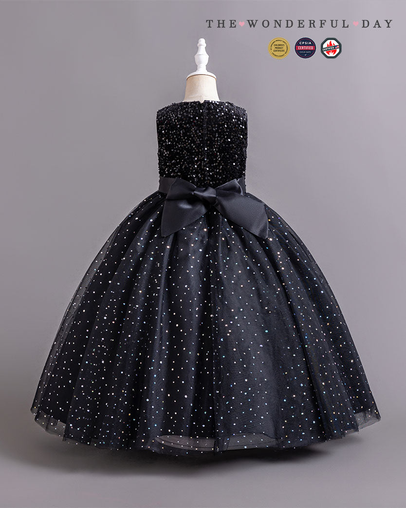 Classic Audrey-Inspired Black Sleeveless Sequin Star Tulle Ball Gown