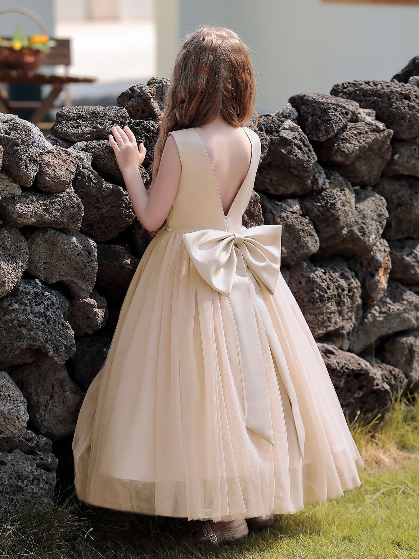 Classic Solid Color Tulle A-Line Flower Girl Dress with Full Skirt