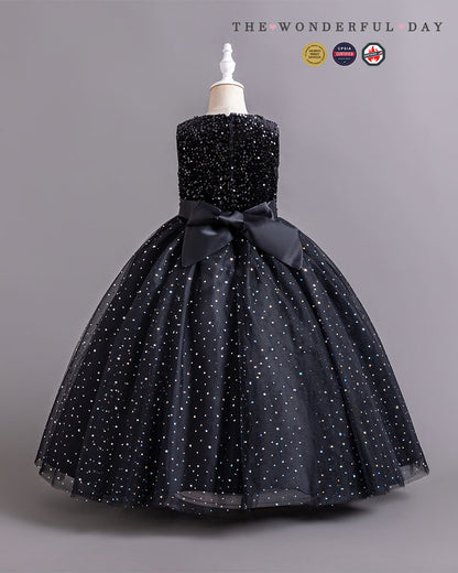 Classic Audrey-Inspired Black Sleeveless Sequin Star Tulle Ball Gown