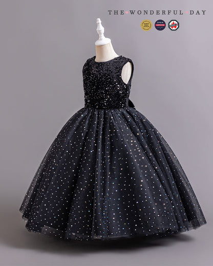 Classic Audrey-Inspired Black Sleeveless Sequin Star Tulle Ball Gown
